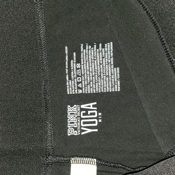 **NWOT** PINK OUTFIT - OFF THE SHOULDER SWEATSHIRT AND CROPPED LEGGINGS - SIZE M - Picture 4 of 6